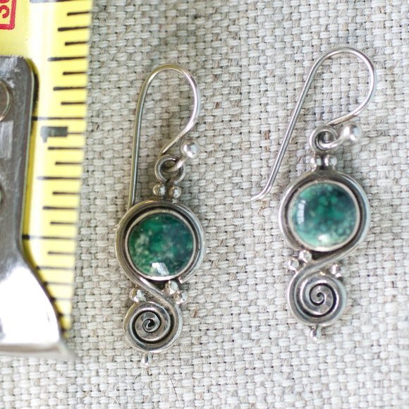 Silver and Green Stone Dangle Earring - Picture 4 of 4